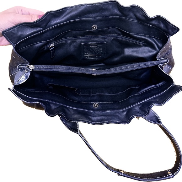 Coach Penelope - Picture 2 of 5